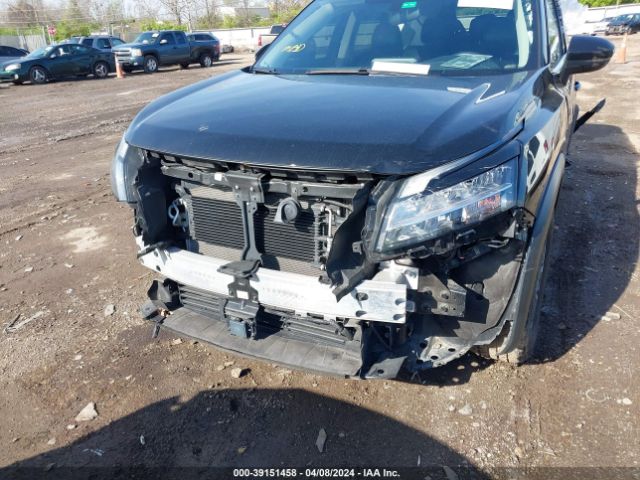 5N1DR3BB5NC207119 Nissan Pathfinder Sv 2wd
