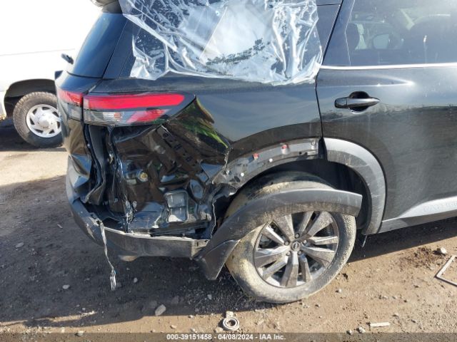 5N1DR3BB5NC207119 Nissan Pathfinder Sv 2wd