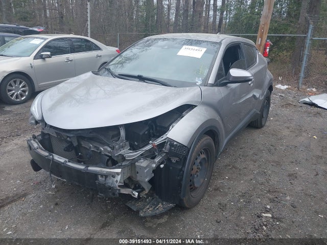 Toyota C-HR LE 2019 NMTKHMBX1KR077722 Image 2