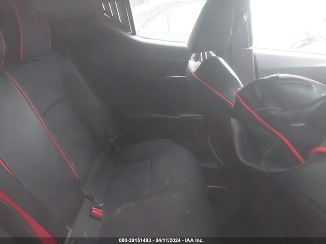 Toyota C-HR LE 2019 NMTKHMBX1KR077722 Image 8