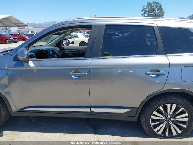JA4AZ3A39KZ042082 Mitsubishi Outlander Sel