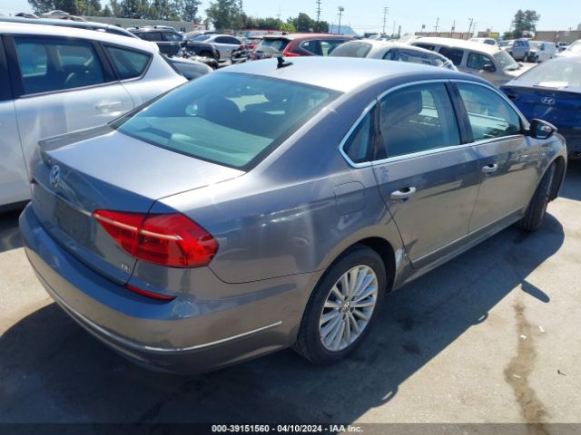 1VWBT7A32GC015526 Volkswagen Passat 1.8t Se