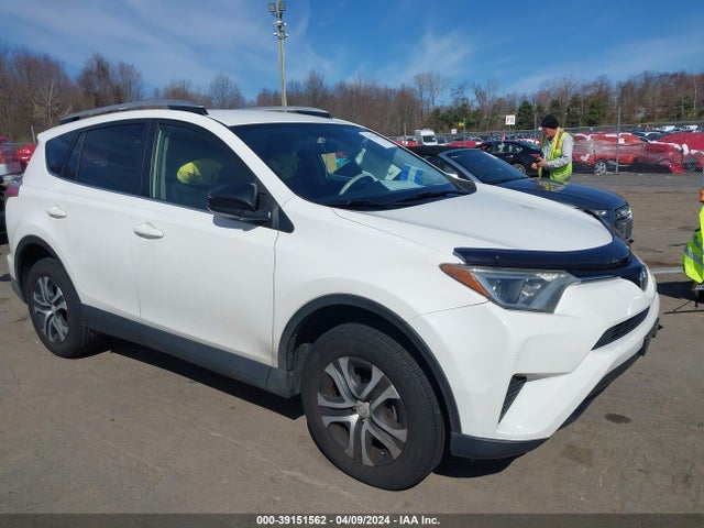 Toyota RAV4 LE 2016 JTMBFREV4GJ075420 главное изображение