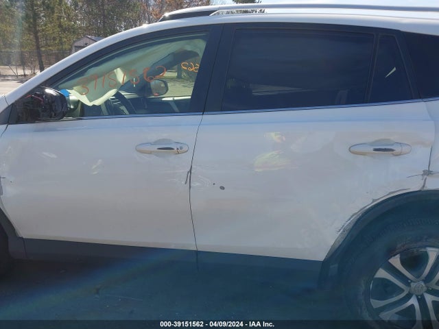 Toyota RAV4 LE 2016 JTMBFREV4GJ075420 Image 14