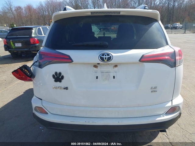 Toyota RAV4 LE 2016 JTMBFREV4GJ075420 Image 16