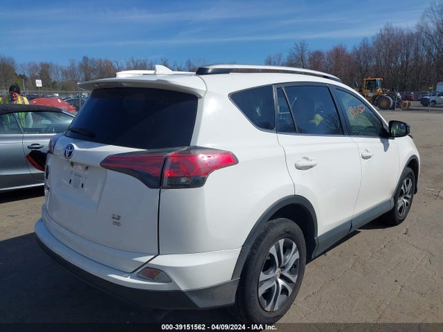 Toyota RAV4 LE 2016 JTMBFREV4GJ075420 Image 4