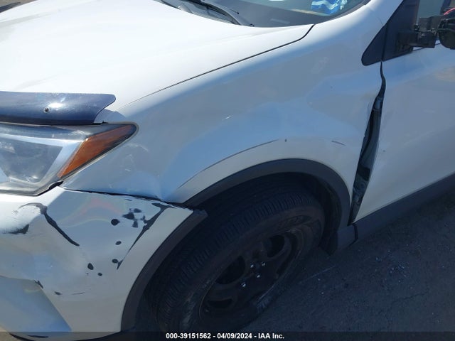 Toyota RAV4 LE 2016 JTMBFREV4GJ075420 Image 6
