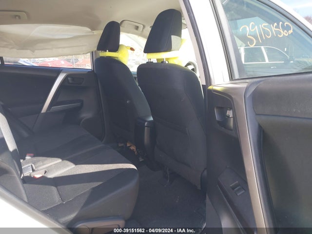 Toyota RAV4 LE 2016 JTMBFREV4GJ075420 Image 8