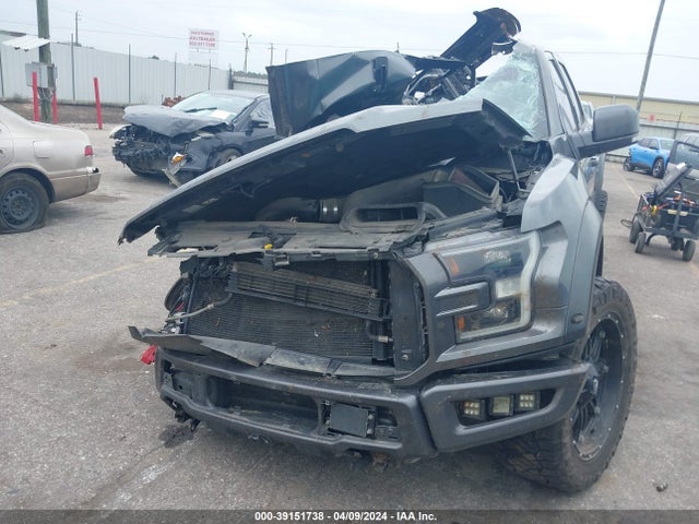 Ford F-150 Raptor 2018 1FTFW1RG2JFC76712 Image 11