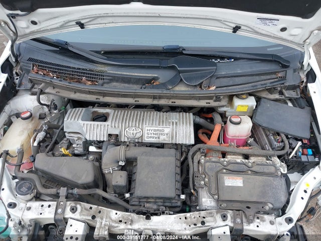 Toyota Prius Two 2015 JTDKN3DU4F0484871 Image 10
