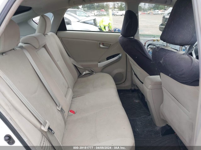 Toyota Prius Two 2015 JTDKN3DU4F0484871 Image 8