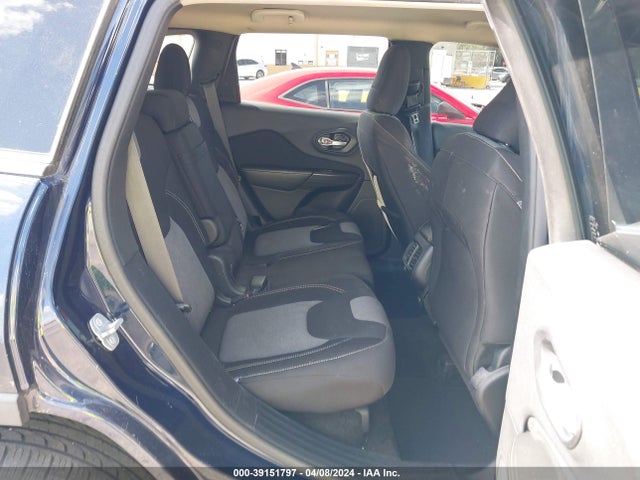 1C4PJLCB0EW299892 Jeep Cherokee Latitude