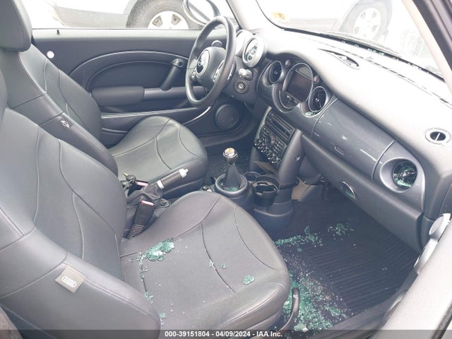 2004 MINI COOPER S WMWRE33424TD74879 Photo 4