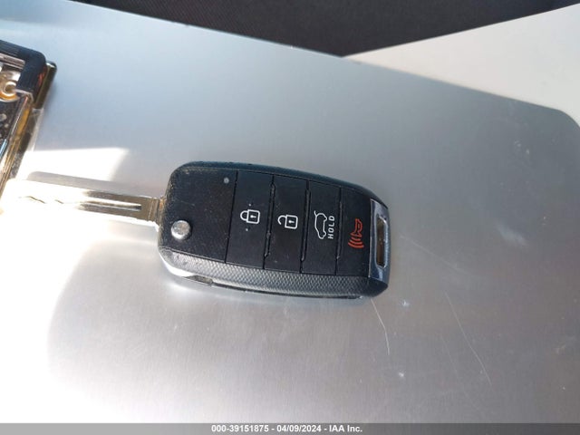 KIA Soul 2016 KNDJN2A21G7844776 Image 11