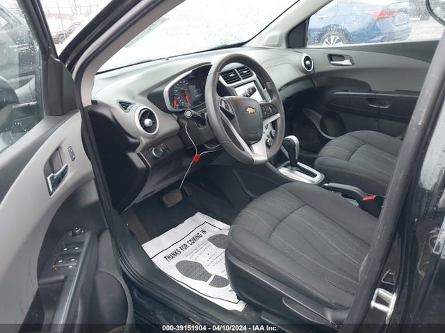 Chevrolet Sonic Lt Auto 2017 1G1JD5SH9H4125911 Image 5
