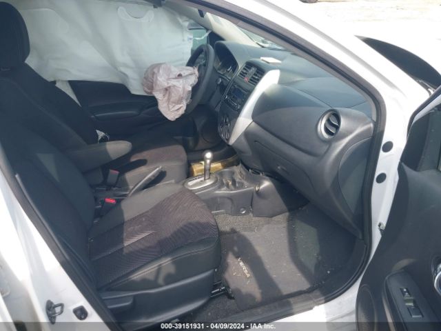 3N1CN7AP7HL877735 Nissan Versa 1.6 Sv
