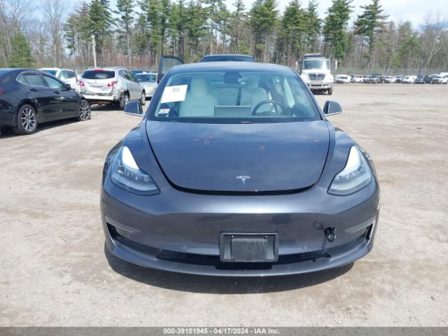 5YJ3E1EBXJF097161 Tesla Model 3 Long Range/performance