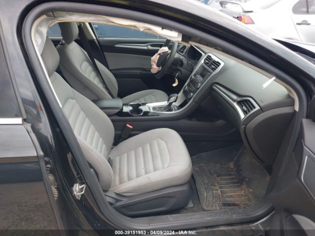 1FA6P0G73E5370206 Ford FUSION S