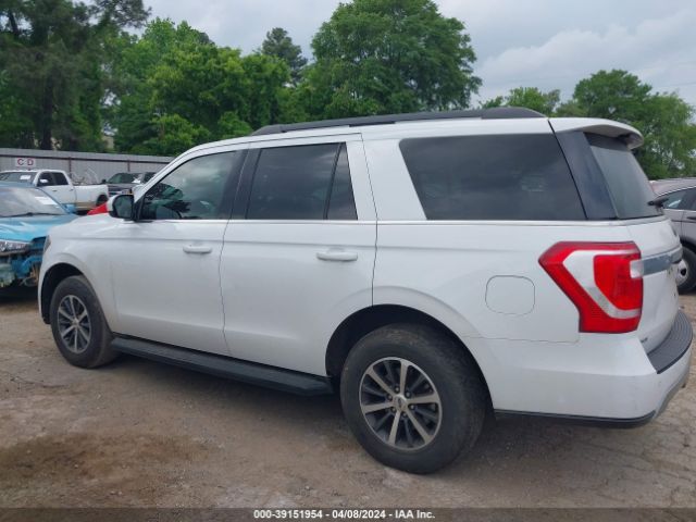 1FMJU1HT5KEA11865 Ford Expedition Xlt