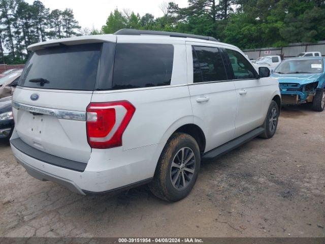 1FMJU1HT5KEA11865 Ford Expedition Xlt