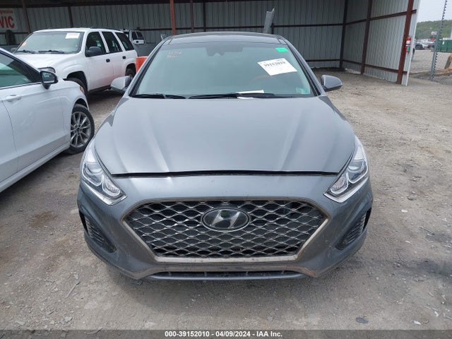 Hyundai Sonata Limited 2019 5NPE34AF9KH743821 Image 13