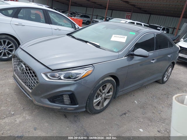 Hyundai Sonata Limited 2019 5NPE34AF9KH743821 Image 2