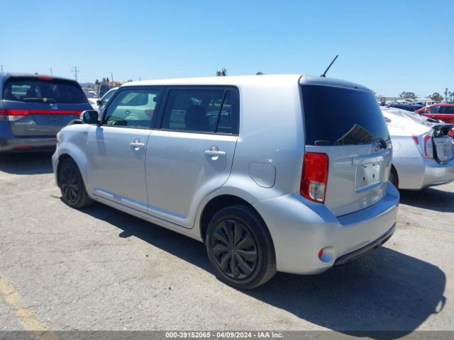 JTLZE4FEXFJ069885 Scion XB