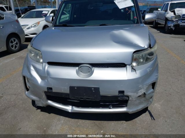 JTLZE4FEXFJ069885 Scion XB