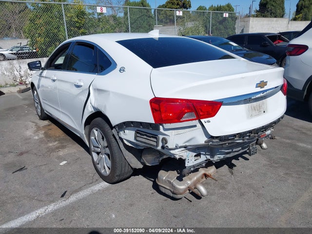 Chevrolet IMPALA 1LT 2018 2G1105S30J9132409 Image 3