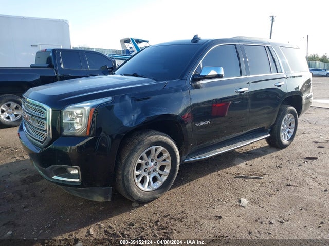 GMC YUKON SLT 2017 1GKS2BKCXHR176264 Image 2