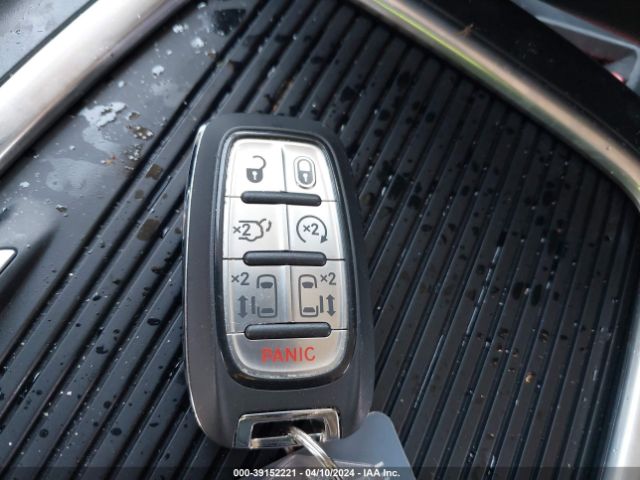 2C4RC1L70PR565216 Chrysler Pacifica Hybrid Touring L