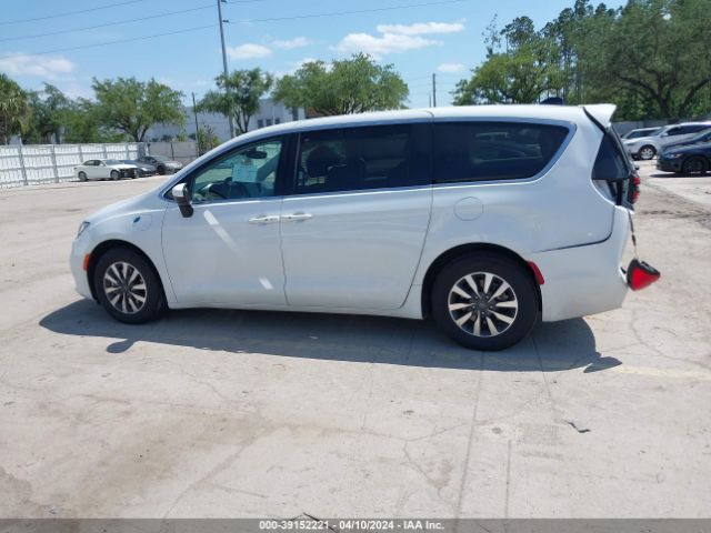 2C4RC1L70PR565216 Chrysler Pacifica Hybrid Touring L