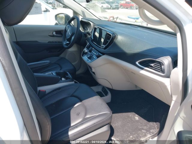 2C4RC1L70PR565216 Chrysler Pacifica Hybrid Touring L