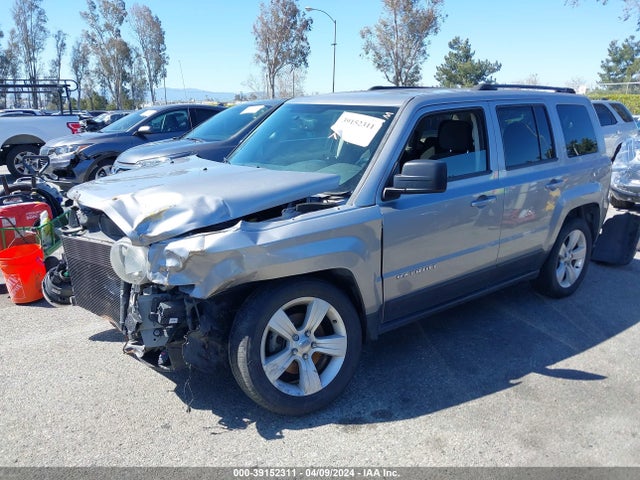 Jeep Patriot Latitude 2016 1C4NJPFB0GD693756 Image 2