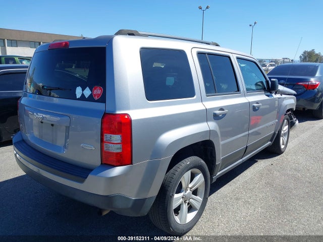 Jeep Patriot Latitude 2016 1C4NJPFB0GD693756 Image 4