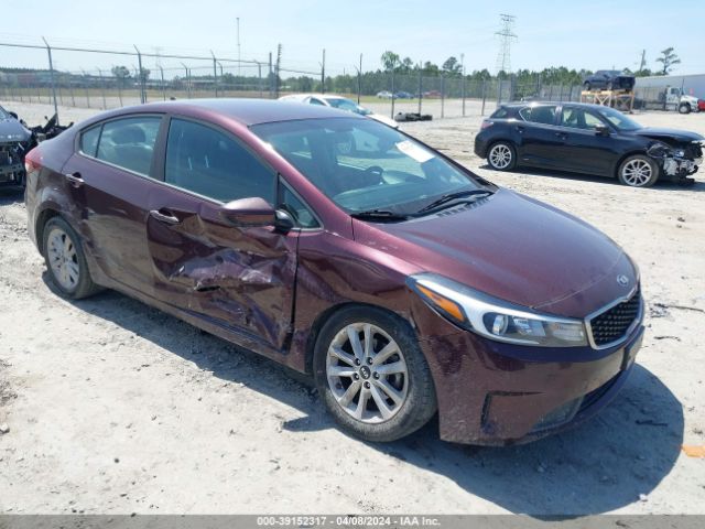 2017 Kia Forte Lx მანქანა იყიდება აუქციონზე, vin: 3KPFL4A71HE008471, აუქციონის ნომერი: 39152317