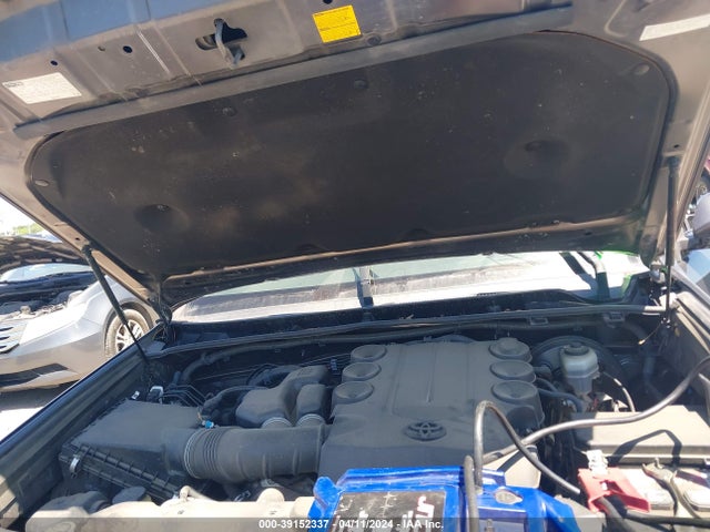 Toyota 4RUNNER SR5 2016 JTEZU5JR8G5112513 Image 10