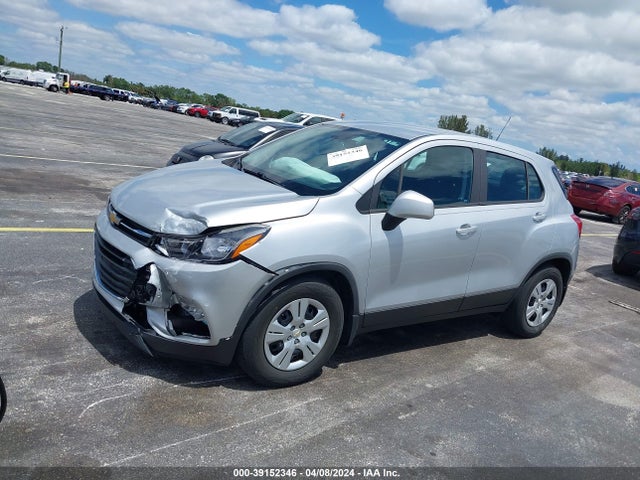 Chevrolet TRAX LS 2018 3GNCJKSB1JL393863 Image 2
