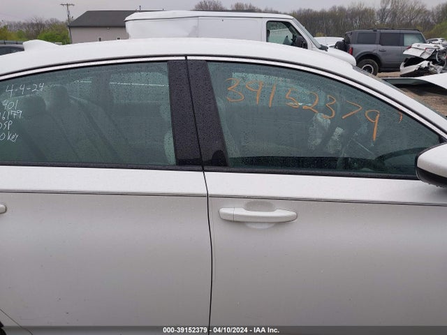 Honda ACCORD LX 2018 1HGCV1F15JA116179 Image 14