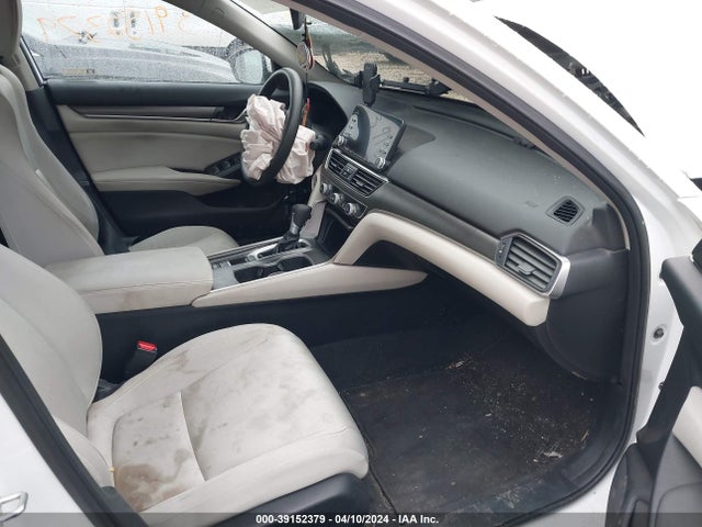 Honda ACCORD LX 2018 1HGCV1F15JA116179 Image 5