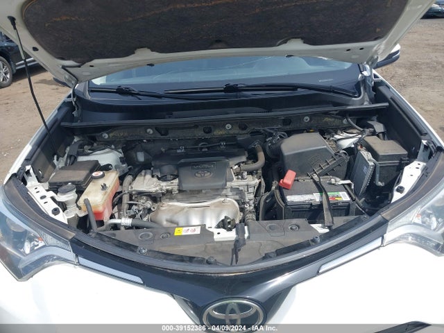 Toyota Rav4 Xle 2018 JTMRFREV8JJ720754 Image 10