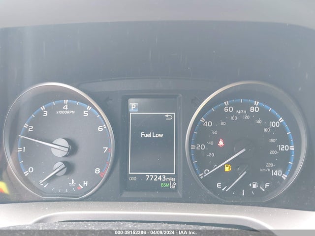 Toyota Rav4 Xle 2018 JTMRFREV8JJ720754 Image 7