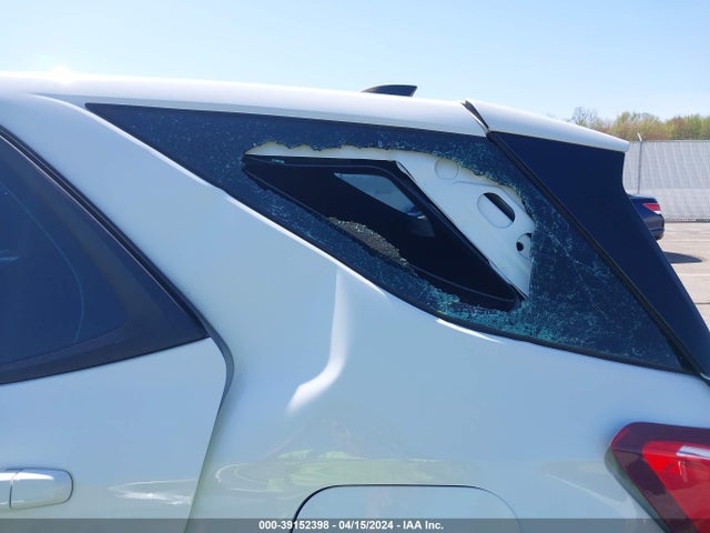 Chevrolet EQUINOX LS 2018 2GNAXHEVXJ6326021 Image 17