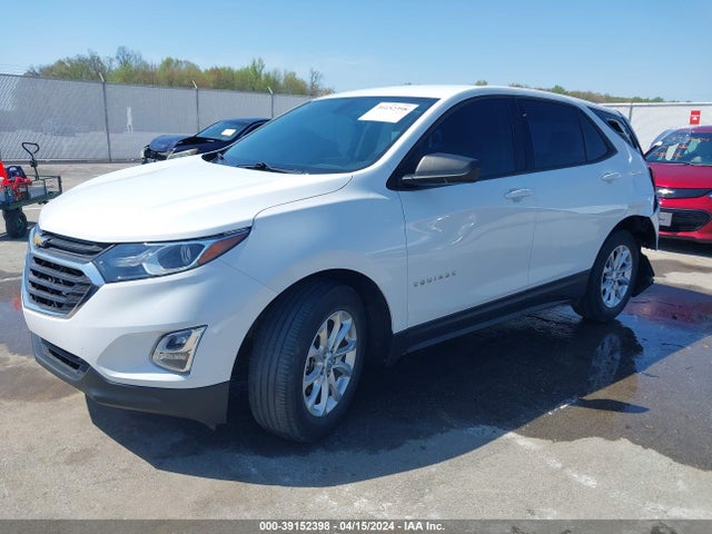 Chevrolet EQUINOX LS 2018 2GNAXHEVXJ6326021 Image 2
