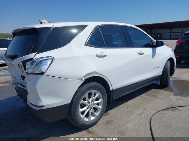 Chevrolet EQUINOX LS 2018 2GNAXHEVXJ6326021 Image 4