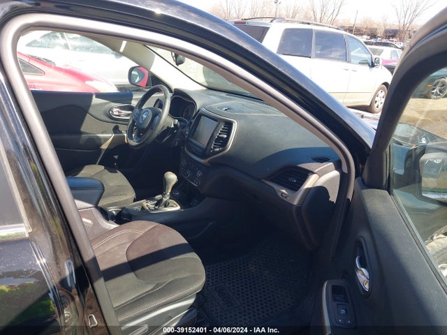 Jeep Cherokee Latitude 2017 1C4PJMCB2HW590632 Image 5