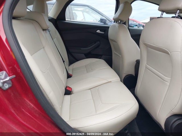 Ford Focus Titanium 2017 1FADP3N20HL333985 Image 8