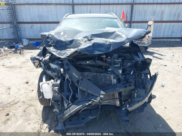 JN1BJ1CP8JW109389 Nissan Rogue Sport Sv