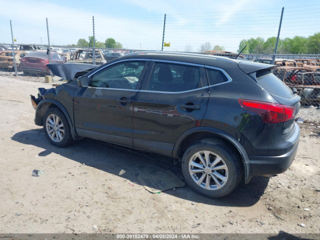 JN1BJ1CP8JW109389 Nissan Rogue Sport Sv