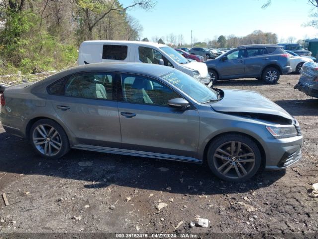 1VWAA7A36JC038459 Volkswagen Passat 2.0t R-line/2.0t S